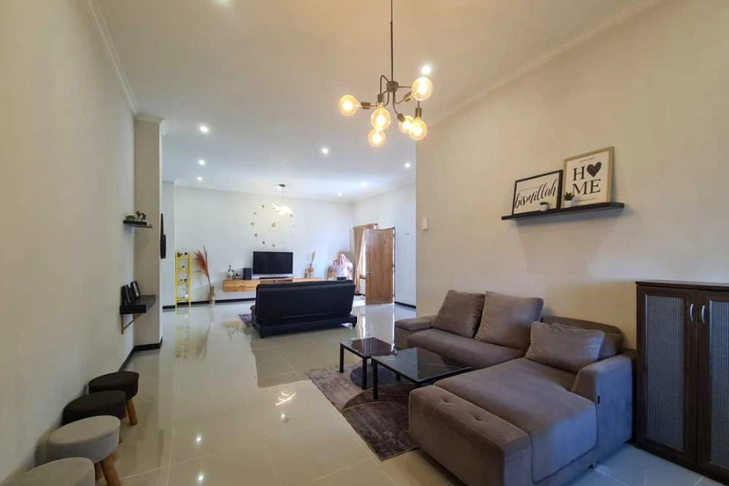 Villa Keluarga Viral 2025